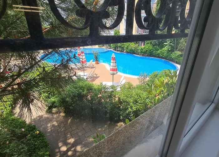 شقة Messembria Palace *