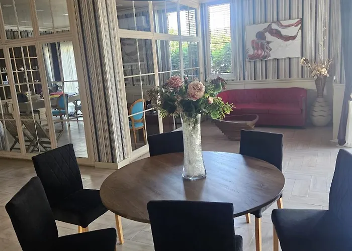 Messembria Palace Apartment *